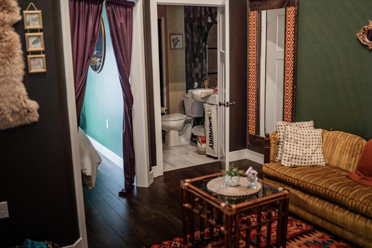 The Atrium - A Boutique Hotel - Suite 17 Perryville 外观 照片